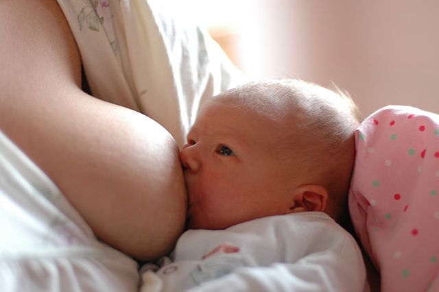 newborn breastfeeding